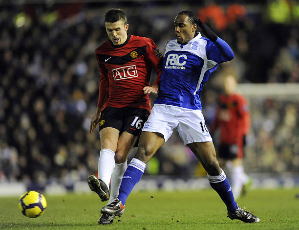 表现闻名于 表现闻名于